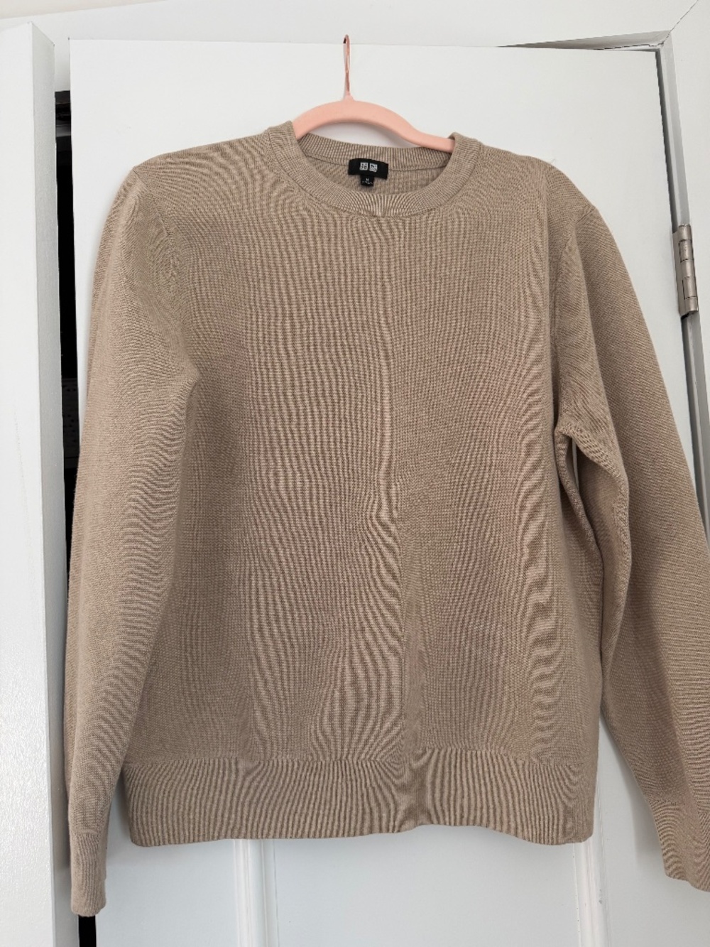 Men’s Uniqlo tan sweater